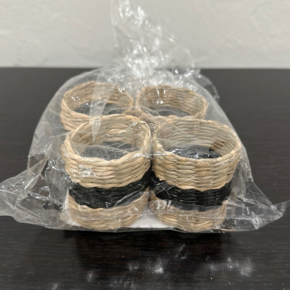 Mud Pie Seagrass Napkin Rings